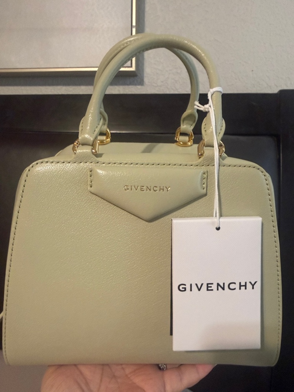 Givenchy Antigona cube- mini